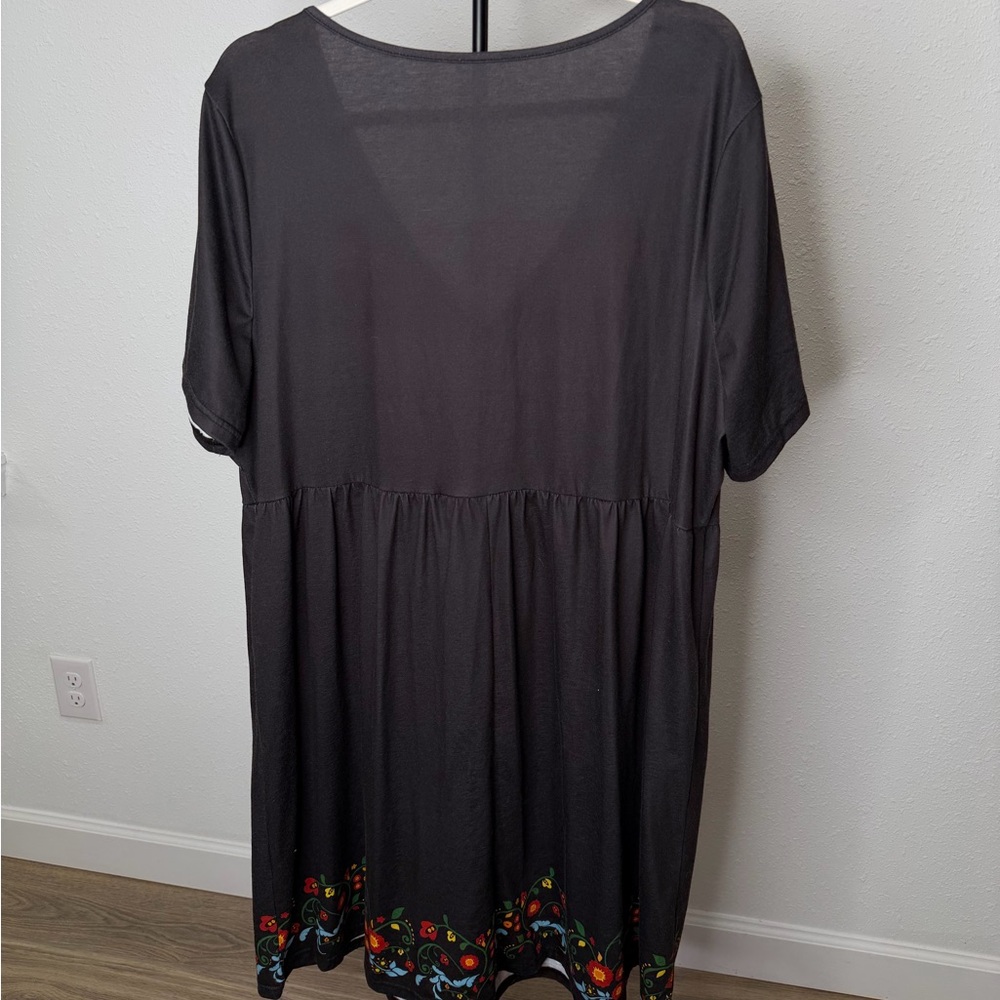 shein Black Dress with Colorful Embroidery - Picture 4 of 5